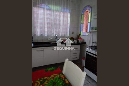 12_photo/94cefe64ad.ceff8192393c33de-ATLAS-35856490-ce78-4dc7-a72c-c3602e2e6e76.jpg de casa à venda com 4 quartos, 210m² em Helena Maria, Osasco