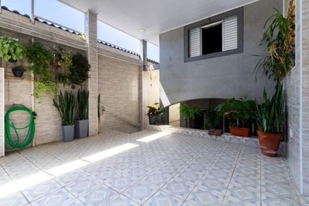 1_photo/94cefe64f5.1c90e95c4200ad65-ATLAS-8b9da625-7df7-47ea-a7bf-55b2174bc8d4.jpg de casa à venda com 4 quartos, 226m² em Helena Maria, Osasco