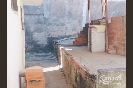 4_photo/94cefe6d6b.bf6b4b601a5c4813-ATLAS-fb2077fb-a2cf-4e89-8d0d-cc5f6fc7e937.jpg de casa à venda com 3 quartos, 155m² em Jardim Munhoz Junior, Osasco