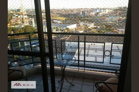 12_photo/94cefe6e2d.c313c7c0761db71b-ATLAS-d0d95384-06bc-4907-8779-2adf2bd8111e.jpg de apartamento à venda com 3 quartos, 95m² em Jardim Elvira, Osasco