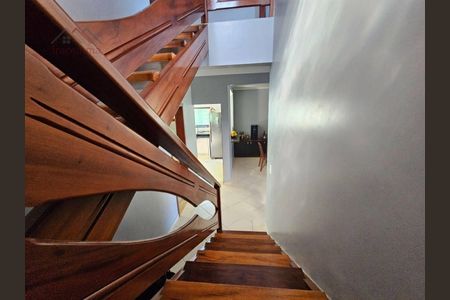 8_photo/94cefe705f.a64889f4275538b8-ATLAS-4d6006b5-063b-449d-9f71-5f3f25d20d4e.jpg de casa à venda com 3 quartos, 300m² em Helena Maria, Osasco