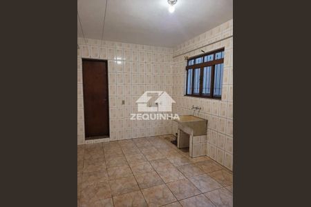 5_photo/94cefe73f5.ceff8192393c33de-ATLAS-6c70a65e-5dfe-41a1-ad22-ef979e880391.jpg de casa à venda com 3 quartos, 160m² em Helena Maria, Osasco