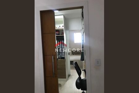 34_photo/94cefe7cf9.93b8fa184532727f-ATLAS-96144d5c-be2e-437e-9020-e41418fac3fe.jpg de casa à venda com 3 quartos, 200m² em Baronesa, Osasco