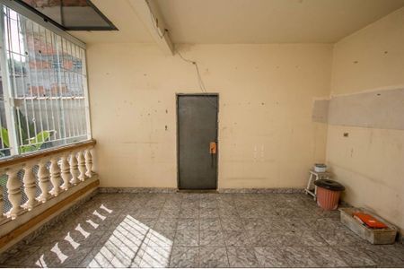 11_photo/94cefe7d0d.23351eba74f1df34-ATLAS-6b68c8a5-ef33-4e47-84cd-7877209f3edb.jpg de casa à venda com 5 quartos, 440m² em Baronesa, Osasco