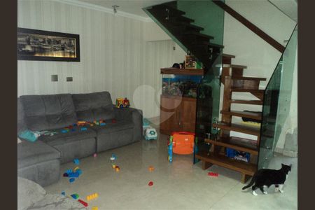 12_photo/94cefe862d.4f01e810a805cb87-ATLAS-66ff8cdf-adf9-434f-9195-40db32f2b90f.jpg de casa à venda com 6 quartos, 300m² em Baronesa, Osasco