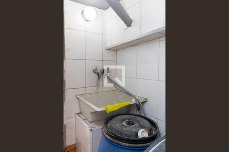 38_photo/94cefe9329.e6f02a1e96aef2b1-ATLAS-4b2548d2-963e-478d-a130-4dc5faaf0517.jpg de casa à venda com 3 quartos, 200m² em Vila Menck, Osasco