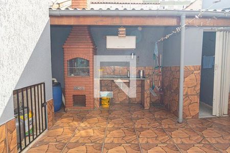 44_photo/94cefe9329.e6f02a1e96aef2b1-ATLAS-5d9a8bc7-0915-420f-ac0a-cc7f94a2fc49.jpg de casa à venda com 3 quartos, 200m² em Vila Menck, Osasco