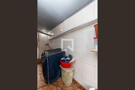 37_photo/94cefe9329.e6f02a1e96aef2b1-ATLAS-8b81f05f-a083-4861-b3cc-7af80f4e7ff3.jpg de casa à venda com 3 quartos, 200m² em Vila Menck, Osasco