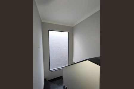 4_photo/94cefe947f.565c08ec472ea736-ATLAS-39d1a80e-28d5-44ff-b00d-e435b491469a.jpg de casa à venda com 3 quartos, 180m² em Vila Menck, Osasco