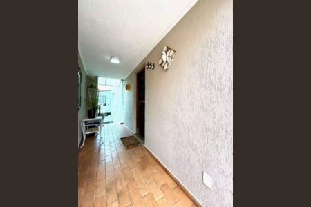 9_photo/94cefe9e4f.ceff8192393c33de-ATLAS-5e63b79e-5fda-4c6b-bd67-066acddbfc3e.jpg de casa à venda com 3 quartos, 180m² em Industrial Anhangüera, Osasco