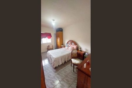 7_photo/94cefedc71.23351eba74f1df34-ATLAS-672faeb1-34e8-4160-a9f5-a1a6d3f1d32f.jpg de casa à venda com 2 quartos, 207m² em Ayrosa, Osasco