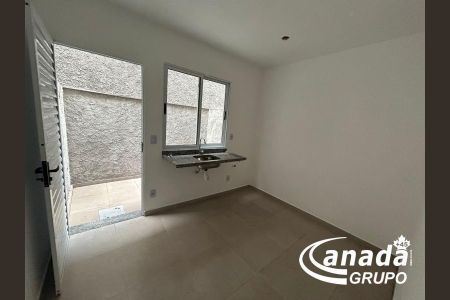 7_photo/94cefedce7.8e29192c543adbf5-ATLAS-d5e9e768-6f8a-4a41-bdef-0c0d559feea7.jpg de casa à venda com 2 quartos, 76m² em Jardim Mutinga, Osasco