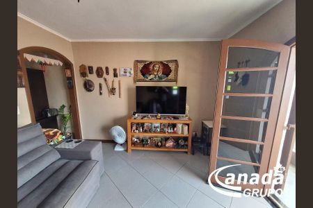 4_photo/94cefeddbb.833a42e394c467a8-ATLAS-48b085ba-4e86-4dc8-8916-d60827a7e6a3.jpg de casa à venda com 3 quartos, 214m² em Ayrosa, Osasco