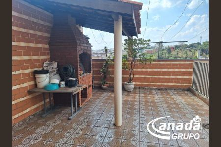 11_photo/94cefeddbb.833a42e394c467a8-ATLAS-5fc009a5-bd18-45c4-914d-ca0907c75bb4.jpg de casa à venda com 3 quartos, 214m² em Ayrosa, Osasco