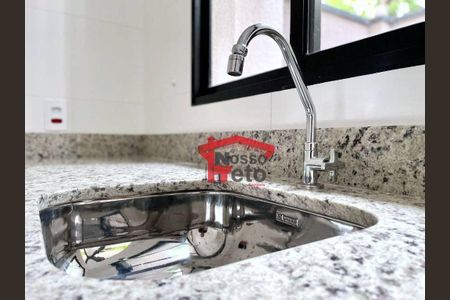 5_photo/94cefee16d.da0ee4c0701328bc-ATLAS-19c732b5-948d-481b-a5e0-0acd2a01d347.jpg de casa à venda com 2 quartos, 60m² em Ayrosa, Osasco