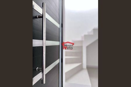 2_photo/94cefee16d.da0ee4c0701328bc-ATLAS-e467bffa-68bb-45bf-8290-09a291bbcdd6.jpg de casa à venda com 2 quartos, 60m² em Ayrosa, Osasco