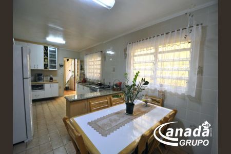 11_photo/94cefee2ff.4cea1a0b3f6bbd2f-ATLAS-da3e8180-4959-4a2c-8007-024c758c2bae.jpg de casa à venda com 2 quartos, 190m² em Mutinga, Osasco