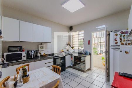 22_photo/94cefee4b9.e78a3bff2ad56a74-ATLAS-4a924eba-1416-4224-a64c-aea99ca8d34d.jpg de casa à venda com 3 quartos, 214m² em Rochdale, Osasco