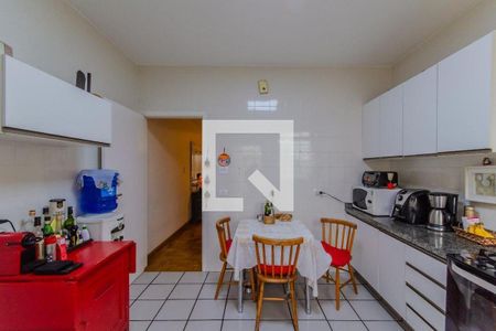 28_photo/94cefee4b9.e78a3bff2ad56a74-ATLAS-e4d39554-0625-4b36-9845-a23969a62c1f.jpg de casa à venda com 3 quartos, 214m² em Rochdale, Osasco