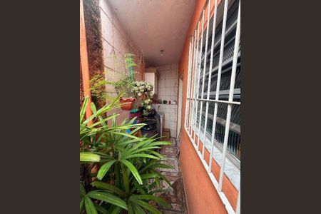 5_photo/94cefee661.38153d79977beed0-ATLAS-1dffb68e-bf9a-4b22-8360-bc73c1246f33.jpg de casa à venda com 3 quartos, 266m² em Ayrosa, Osasco