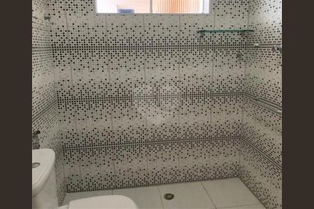 6_photo/94cefee6d3.a944a7ef88bd55c6-ATLAS-737fbbe8-14e1-4bb8-973a-6a60c133eee9.jpg de casa à venda com 3 quartos, 182m² em Ayrosa, Osasco