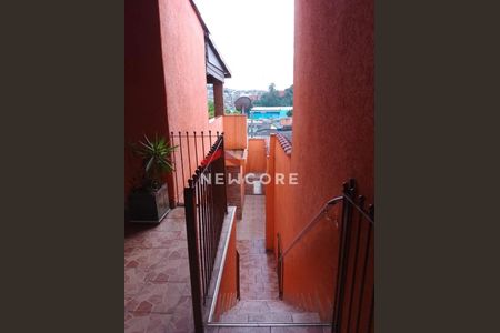 11_photo/94cefee6d7.e100dba37721dde7-ATLAS-4cfed68f-f657-4dc1-a997-65e8f3d053db.jpg de casa à venda com 3 quartos, 196m² em Ayrosa, Osasco