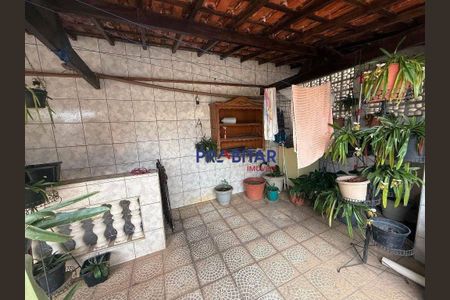 12_photo/94cefee6eb.04f4efb4ec0e2ec3-ATLAS-c96c48dd-d02e-496c-8d9e-01735b058f05.jpg de casa à venda com 4 quartos, 347m² em Ayrosa, Osasco