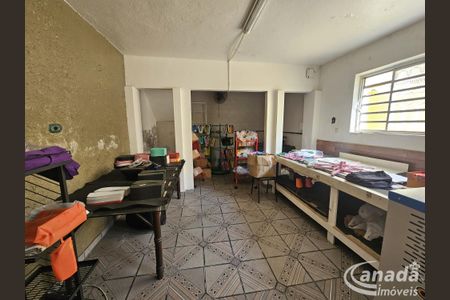 3_photo/94cefeea03.3a9dc93bc25fc63d-ATLAS-19132edd-e211-4001-a992-569080ad6926.jpg de casa à venda com 3 quartos, 150m² em Vila Menck, Osasco