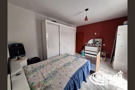 3_photo/94cefeeb1f.f38e38137a2159e3-ATLAS-21ee4a2c-633a-4c06-8497-8348bf4be07e.jpg de casa à venda com 3 quartos, 300m² em Vila Menck, Osasco