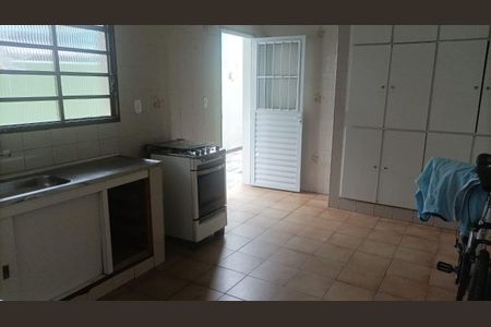 5_photo/94cefef1f9.ceff8192393c33de-ATLAS-2f50dba3-8fb0-4f53-98ab-e97f5006c33d.jpg de casa para alugar com 3 quartos, 200m² em Rochdale, Osasco