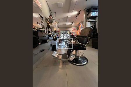 23_photo/94cefefa25.7be7a474fdeed64f-ATLAS-75db0862-30aa-4ff6-8799-325687e53ca1.jpg de casa à venda com 3 quartos, 263m² em Rochdale, Osasco