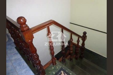 3_photo/94cefefee7.ceff8192393c33de-ATLAS-6f96ebb9-de5d-419f-b9b4-56aaafe2b567.jpg de casa à venda com 3 quartos, 220m² em Piratininga, Osasco