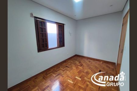 5_photo/94ceff07ad.8ae1cb5ed2a1280b-ATLAS-b9e58974-75a6-449d-b2bd-1333aba515ce.jpg de casa à venda com 2 quartos, 90m² em Centro, Osasco