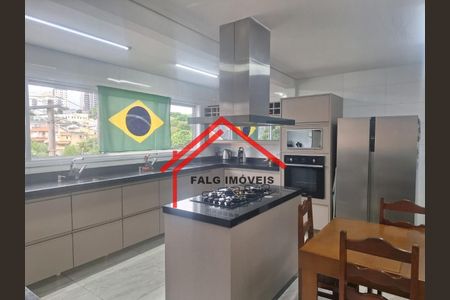 29_photo/94ceff0ad5.1e9d1ba85beb8478-ATLAS-f2e3508a-965b-4e9b-b92e-8f056fe236a4.jpg de casa para alugar com 3 quartos, 242m² em Vila Osasco, Osasco