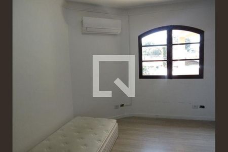 18_photo/94ceff1ccd.ec45c5915be217bb-ATLAS-b62726d1-101e-4ac1-98b0-ba0ebbd84d8a.jpg de casa à venda com 3 quartos, 213m² em Bonfim, Osasco