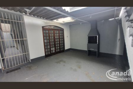 3_photo/94ceff1fcf.ceff8192393c33de-ATLAS-18bc59f3-dbfc-4e81-8a44-6aadccfc5168.jpg de casa para alugar com 3 quartos, 135m² em Ayrosa, Osasco