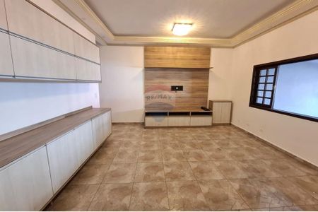 5_photo/94ceff27e7.a82db8b1a7eaaccb-ATLAS-e098c69a-2c86-46bb-ab99-077fe7c42afd.jpg de casa para alugar com 3 quartos, 120m² em Vila Santa Edwiges, Osasco