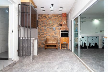 5_photo/94ceff2cf5.f5bb162c49dce268-ATLAS-30450c7a-2f51-4db7-8055-3d114fd1c2f6.jpg de casa à venda com 2 quartos, 75m² em Vila dos Remedios, São Paulo