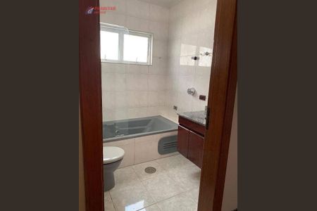 6_photo/94ceff2ed9.1aa5b8f538f3adaf-ATLAS-e39378d8-ce84-4c80-82d4-2dab983efb91.jpg de casa à venda com 3 quartos, 165m² em Jardim Maria Cristina, Osasco