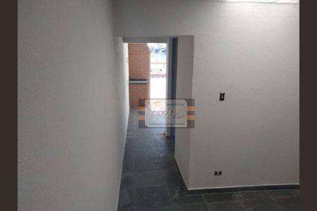 3_photo/94ceff3205.9845a183adc4e21d-ATLAS-b6089040-d022-462c-9f5f-b59ab5eebaba.jpg de casa à venda com 3 quartos, 212m² em Remédios, Osasco