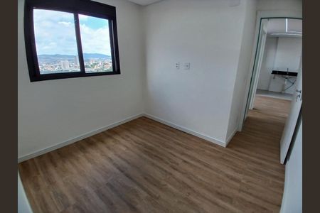 31_photo/94ceff3d4d.ba5e74a9d9733d3f-ATLAS-f530bba1-a5e4-4120-8505-a3b670f02ccc.jpg de apartamento à venda com 2 quartos, 40m² em Presidente Altino, Osasco