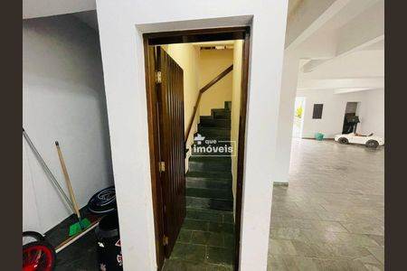 4_photo/94ceff42a5.22d99d281daac78a-ATLAS-2e04d802-ac84-4bc3-b294-a4ded8d0cc58.jpg de casa à venda com 3 quartos, 305m² em Vila Campesina, Osasco