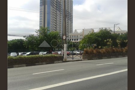 5_photo/94ceff42fd.b54e84cad56d527a-ATLAS-d4b4d0f4-b057-49d2-898d-e69eca83c36f.jpg de casa à venda com 2 quartos, 100m² em Vila Yara, Osasco