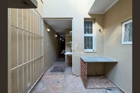 31_photo/94ceff5a75.4e1a6e6486a440d9-ATLAS-4bd96c81-d5e5-4005-b69a-629e93c06452.jpg de casa para alugar com 3 quartos, 171m² em Parque Continental, São Paulo