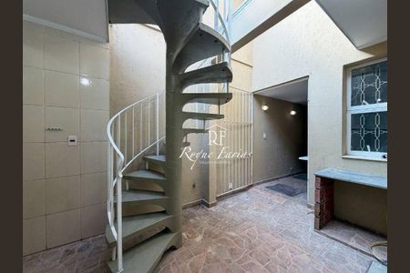 28_photo/94ceff5a75.4e1a6e6486a440d9-ATLAS-cf2f58b0-eb53-441a-897d-389e192594a0.jpg de casa para alugar com 3 quartos, 171m² em Parque Continental, São Paulo