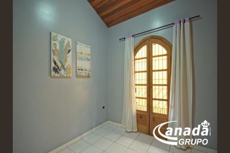 4_photo/94ceff5e7f.37b212974105d56c-ATLAS-e4a4181b-54fc-4a53-a345-840d5ca9e29d.jpg de casa à venda com 5 quartos, 393m² em Vila Yara, Osasco