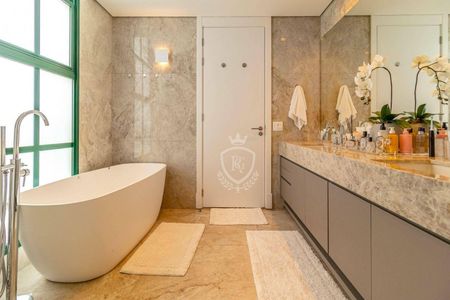 12_photo/94ceff62f9.565f76699576243d-ATLAS-e4d541c9-bcb8-40a6-a7c1-84d25cf73ed9.jpg de apartamento à venda com 3 quartos, 270m² em Umuarama, Osasco