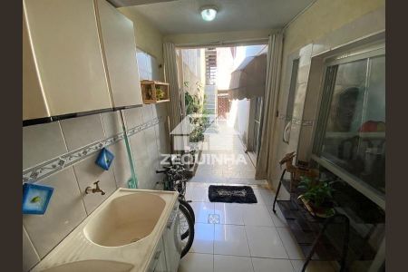 10_photo/94ceff6437.ceff8192393c33de-ATLAS-b9e98d0c-a8f9-4a04-a82a-d96670117c8a.jpg de casa para alugar com 2 quartos, 55m² em Umuarama, Osasco