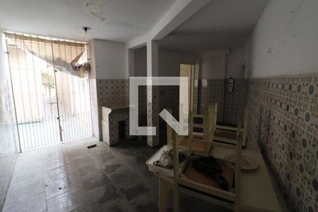 32_photo/94ceff646f.7b14635dc7f45449-ATLAS-5961c8b4-c16a-4b45-9fdf-34f2833ee0f2.jpg de casa à venda com 3 quartos, 276m² em Umuarama, Osasco