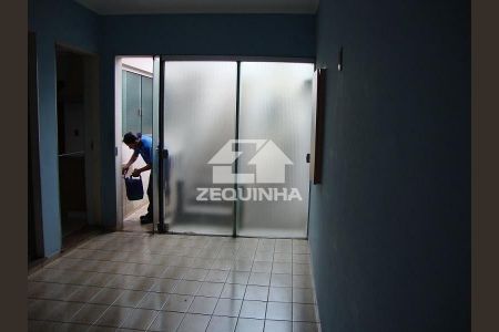 10_photo/94ceff69ed.ceff8192393c33de-ATLAS-59ffae3b-7da2-4259-a626-2bcccf960755.jpg de casa para alugar com 3 quartos, 220m² em Vila Campesina, Osasco